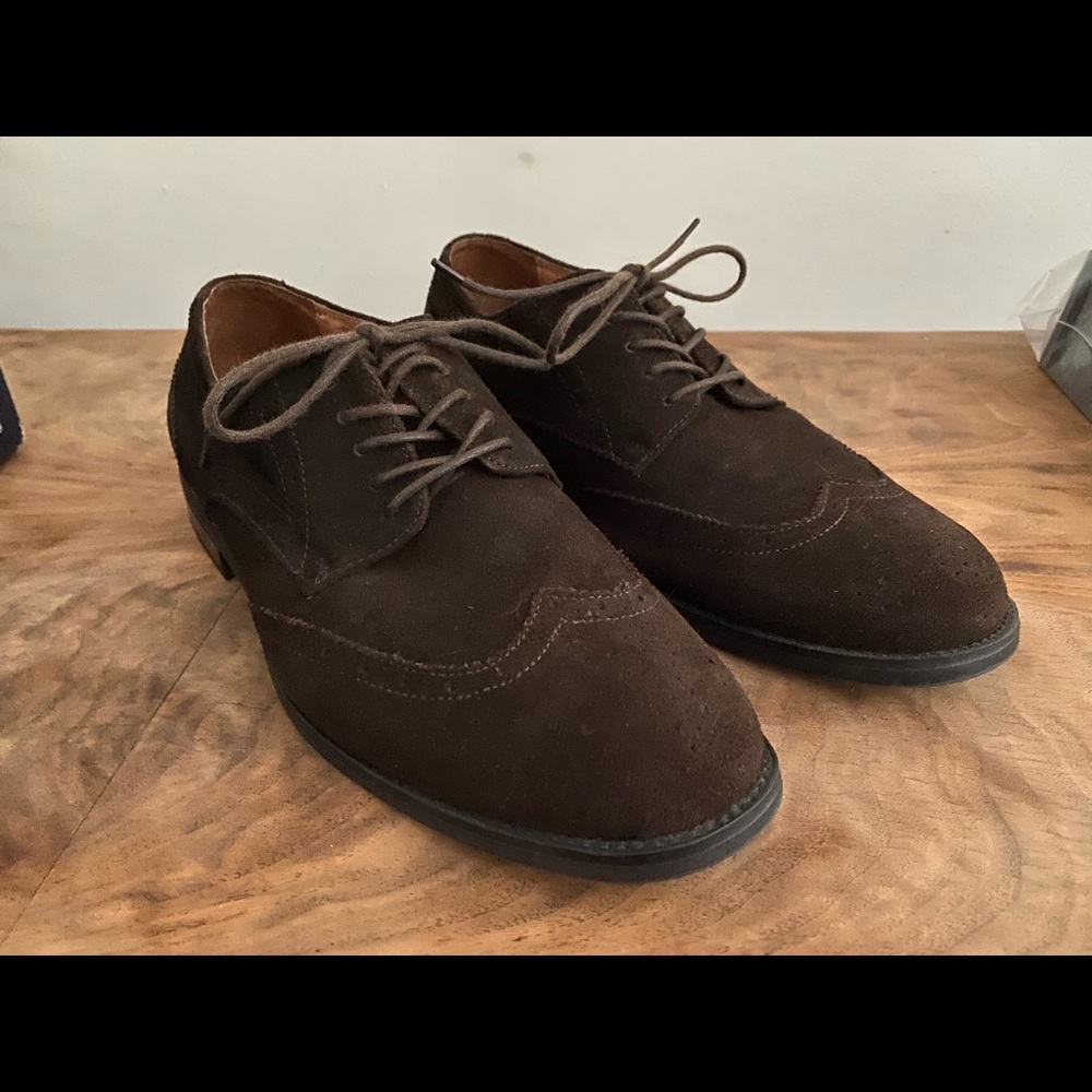 Land’s end brown suede wingtip shoes